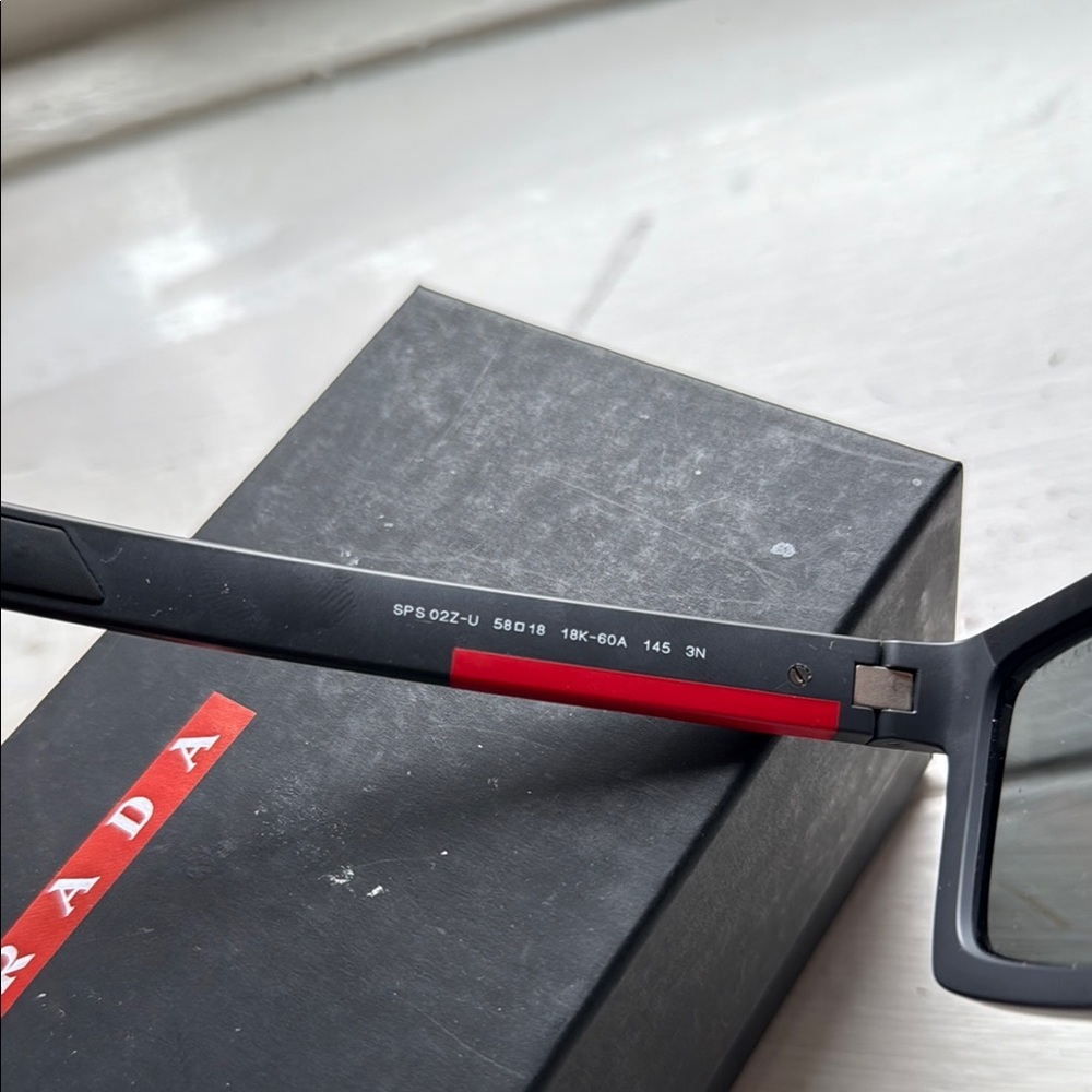 Prada Black Sunglasses - Picture 4 of 10